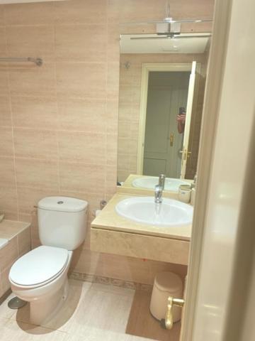 Hacienda Nagueles 1, 2 Bed 2 Bath, Large Terrace 400M From Beach 마르베야 외부 사진